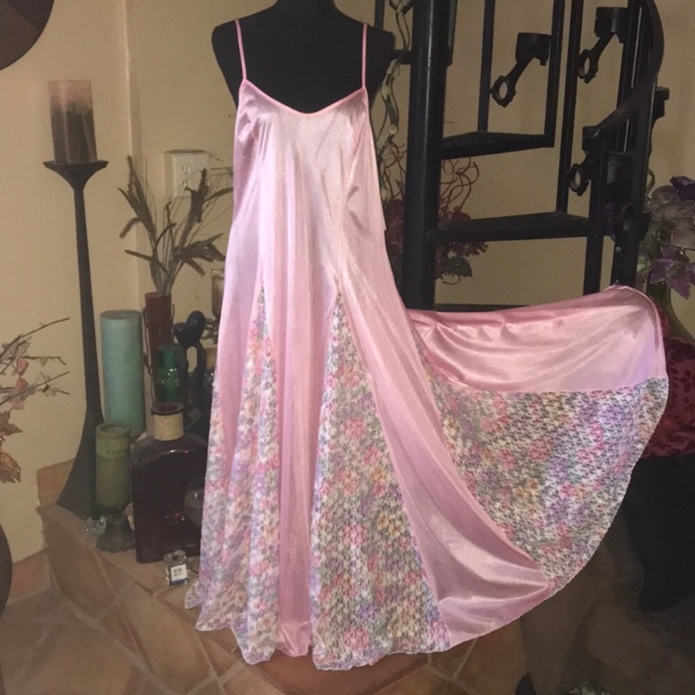 NWT Pink Floral Lace Panels Full Sweep Long Maxi Nightgown Full Slip Lingerie
